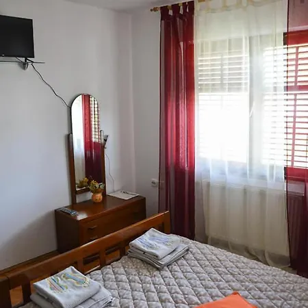 Penzion Domacinstvo La Vie Na Selu