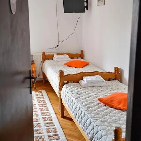 Domacinstvo La Vie Na Selu