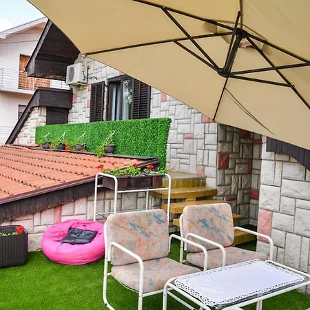 Domacinstvo La Vie Na Selu 3* ניסקה בנז'ה