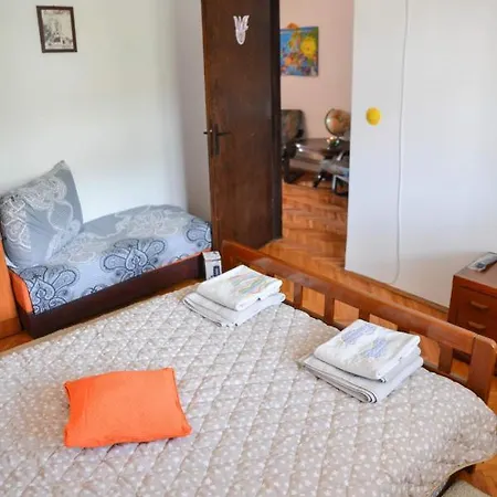 Domacinstvo La Vie Na Selu 3*