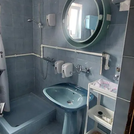 Domacinstvo La Vie Na Selu Penzion