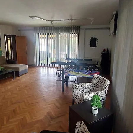 Penzion Domacinstvo La Vie Na Selu Niska Banja